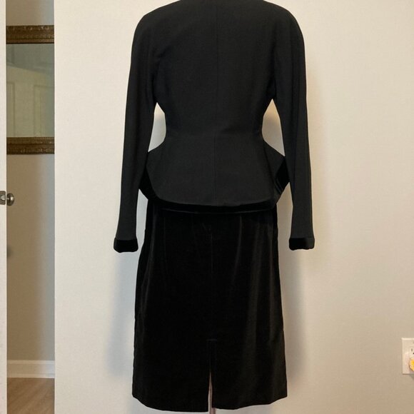 Parisian Evelyn Mandel Peplum Jacket with Velvet Collar & Velveteen Skirt Sz 6 - Picture 4 of 16